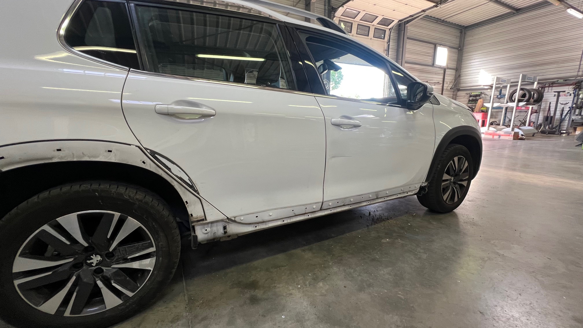 Carrosserie latérale réparée